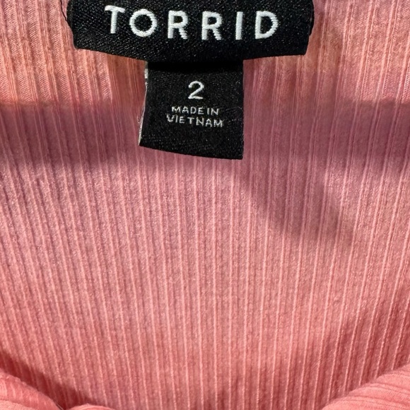 Torrid Pink Lace-Up Tank Top - Size 2 - Excellent Condition - Picture 2 of 4